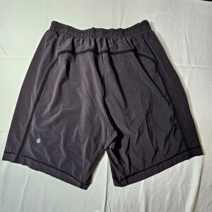 Lululemon Men's L Black Performance Gym Activewear Elastic Waist & Liner Shorts
